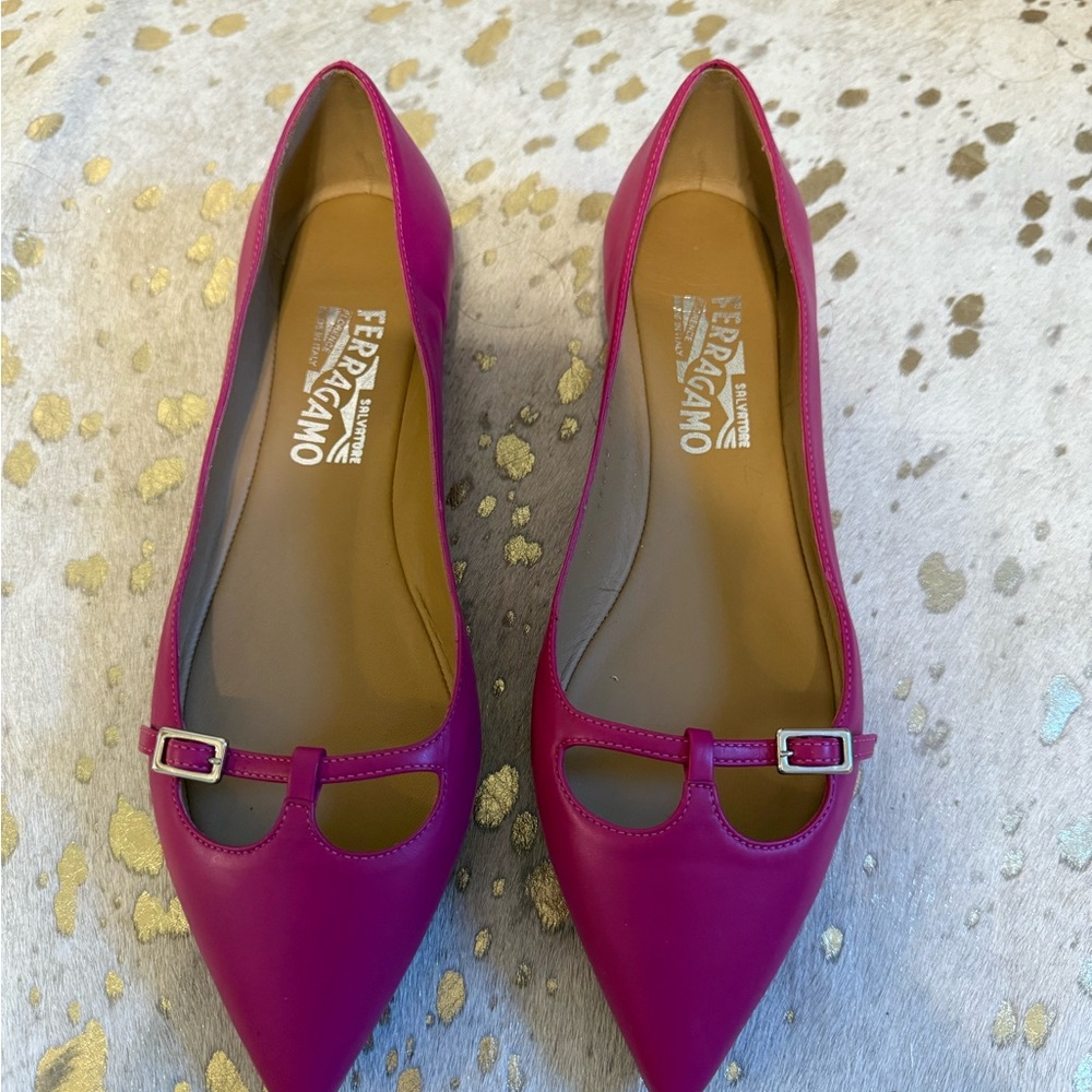 Salvatore Ferragamo Fuchsia Flats with Buckle Detail leather 8